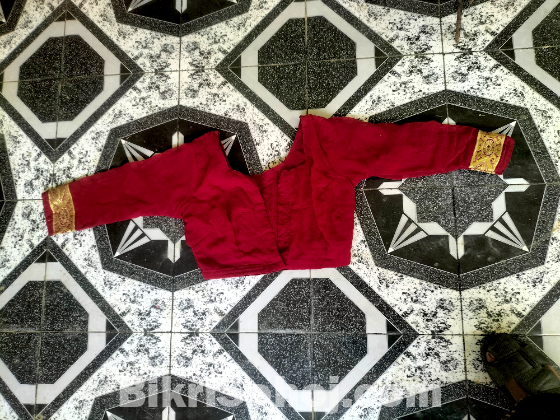 ব্যবহৃত শাড়ি